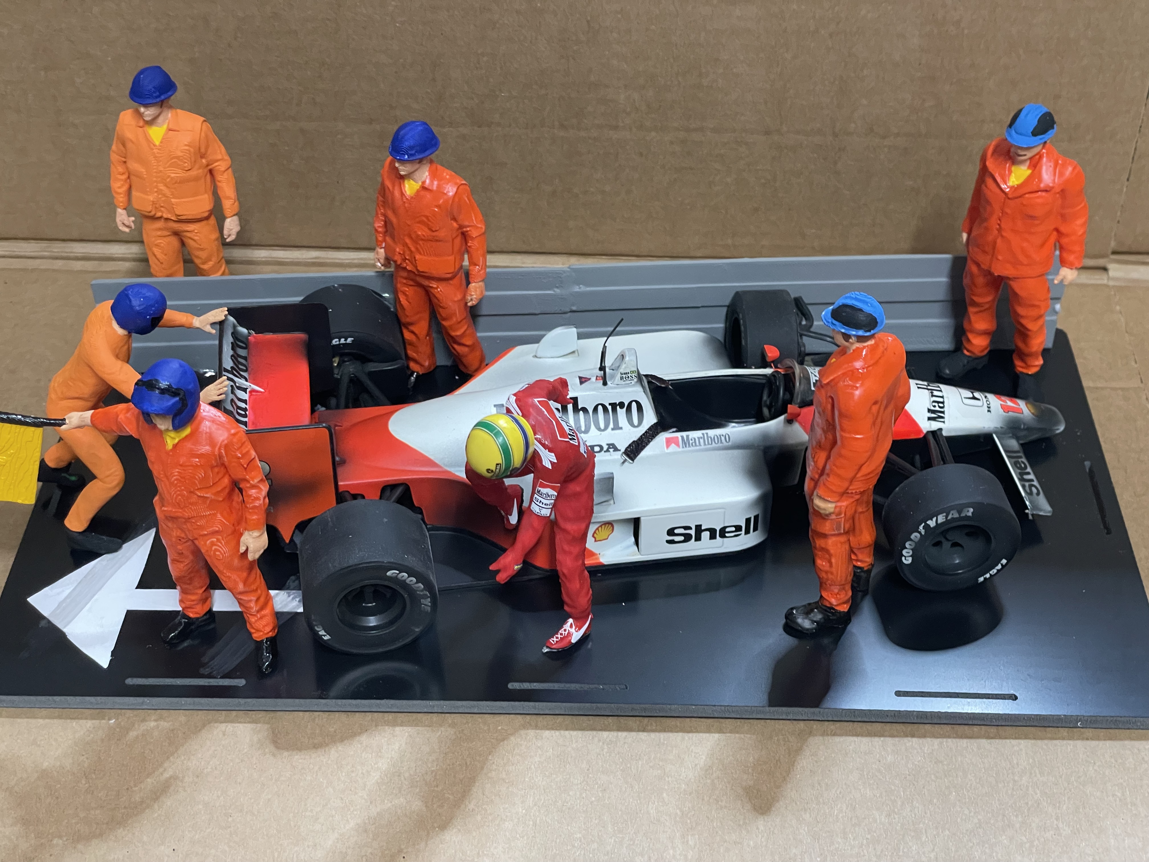 Senna McLaren MP4/4 GP Monaco Crash Diorama