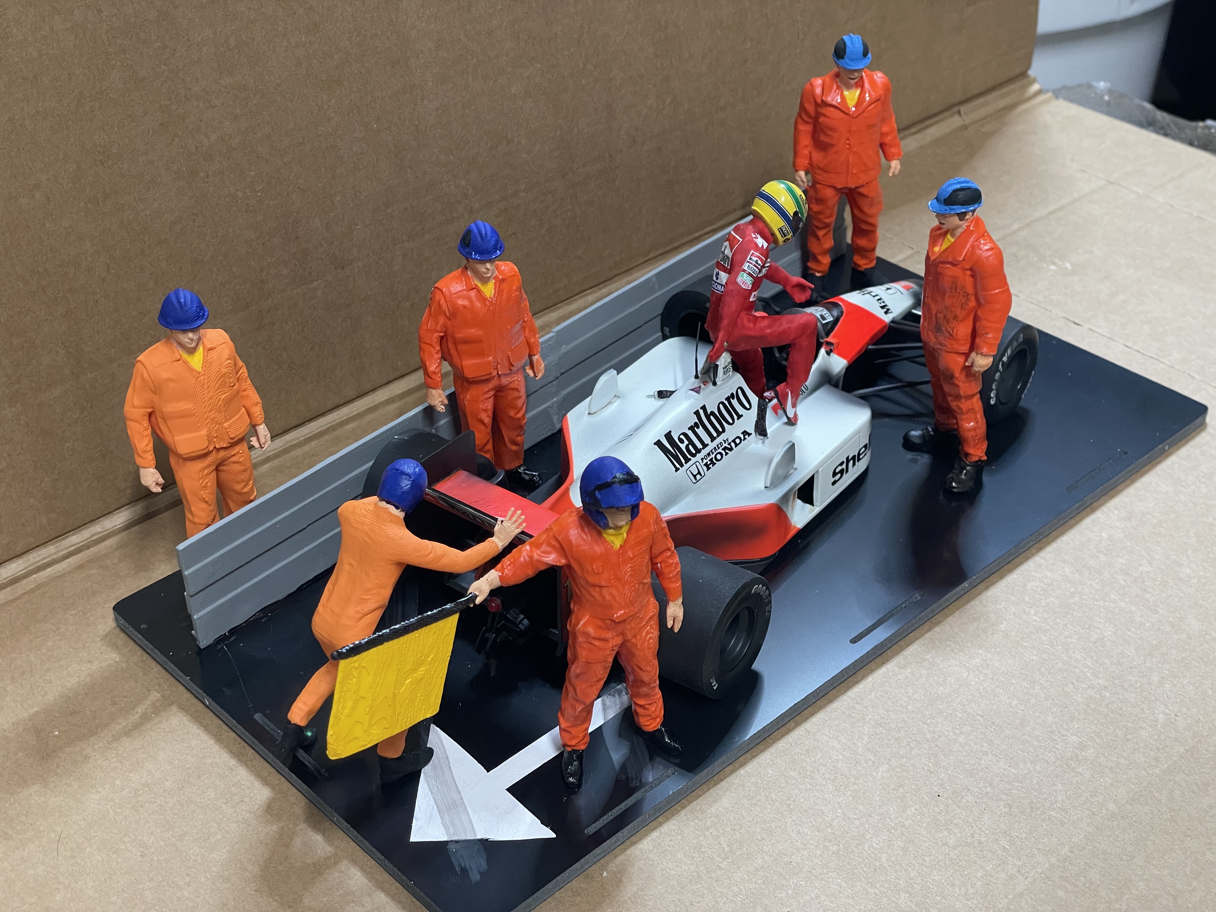 Senna McLaren MP4/4 GP Monaco Crash Diorama