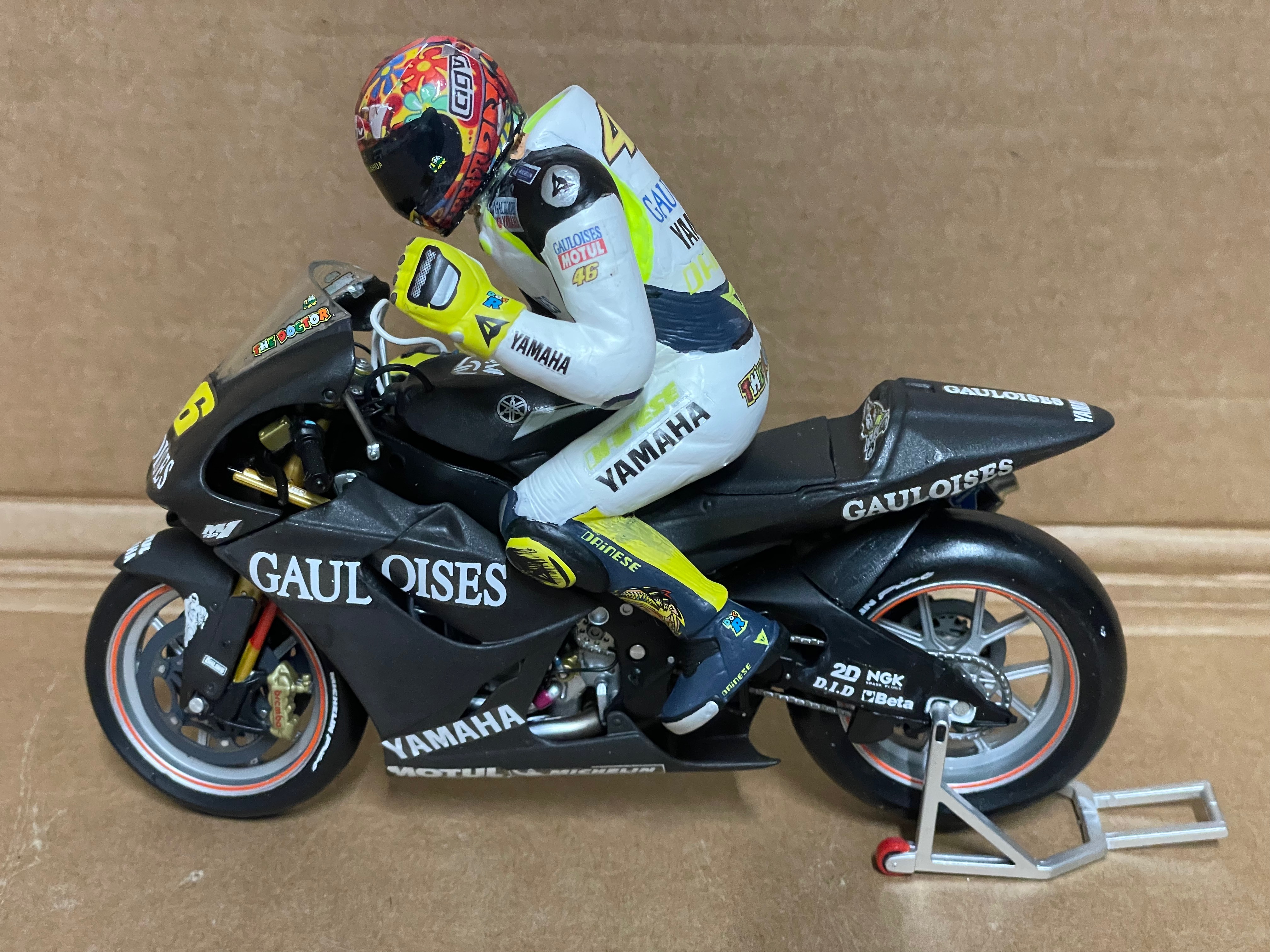 Valentino Rossi Yamaha YZF-M1 2004 Test Sepang