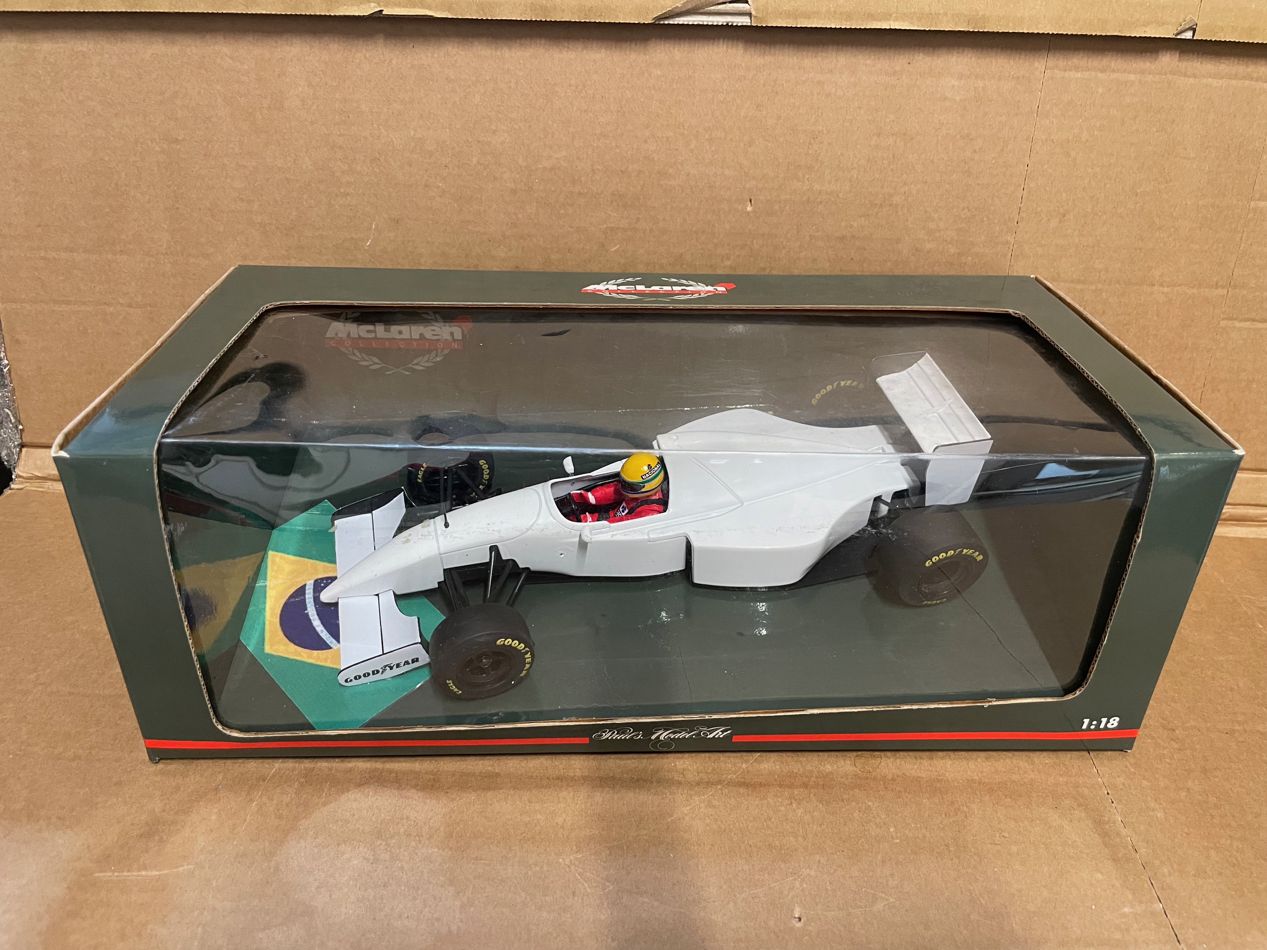 Senna McLaren MP4/8b Lamborghini-Engine-Test