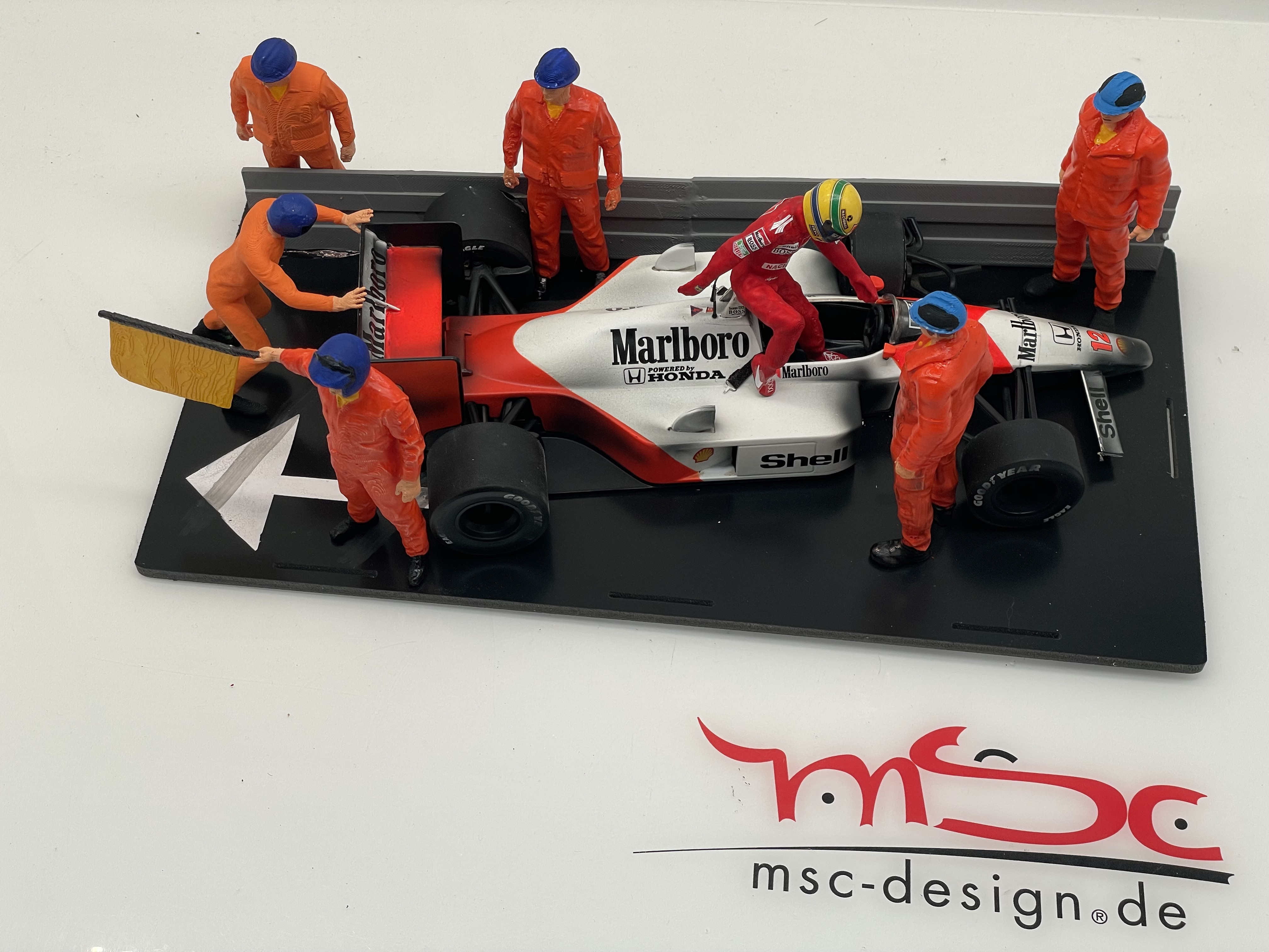 Senna McLaren MP4/4 GP Monaco Crash Diorama