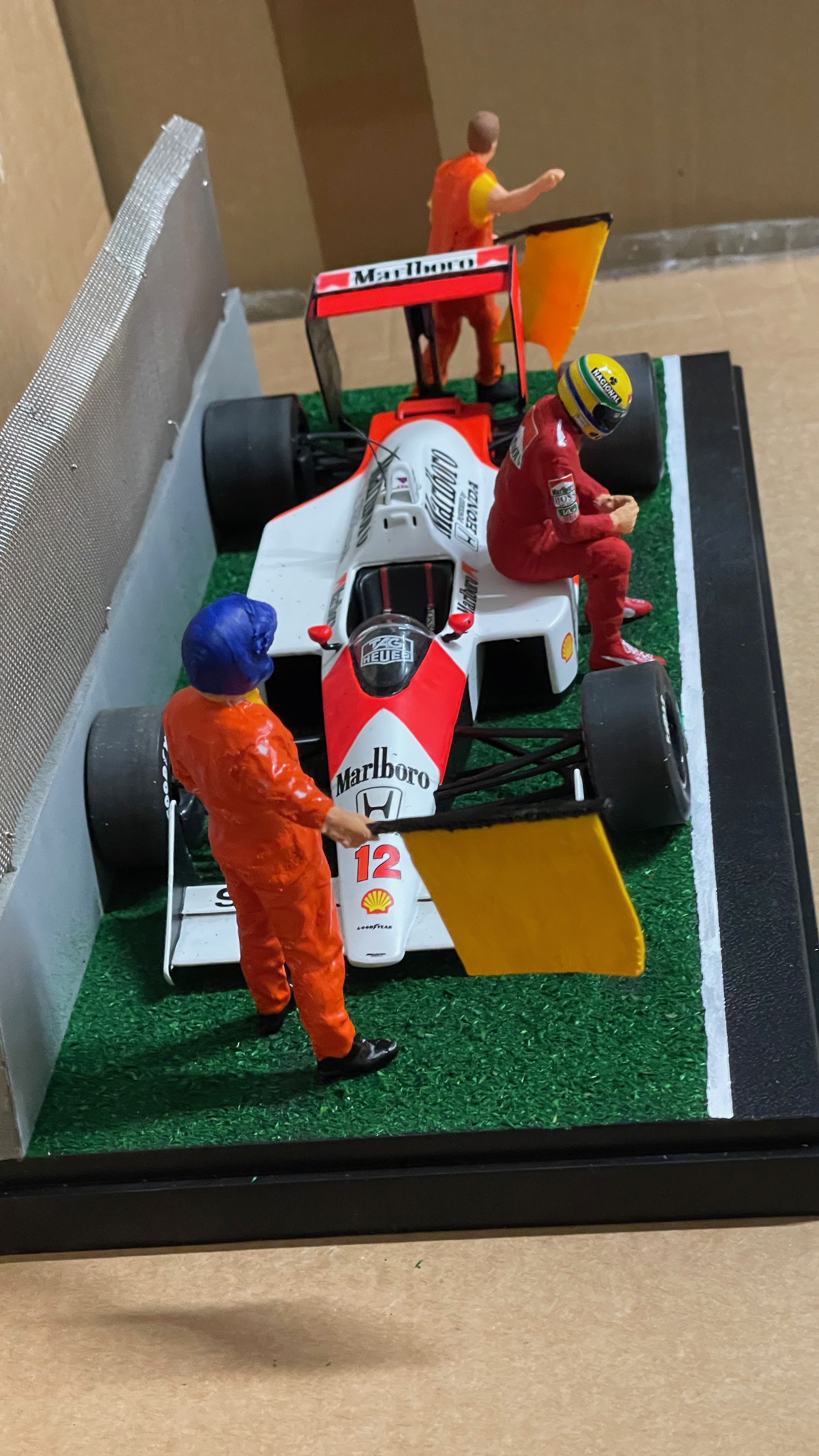 Senna McLaren MP4/4 GP Monza Crash Diorama