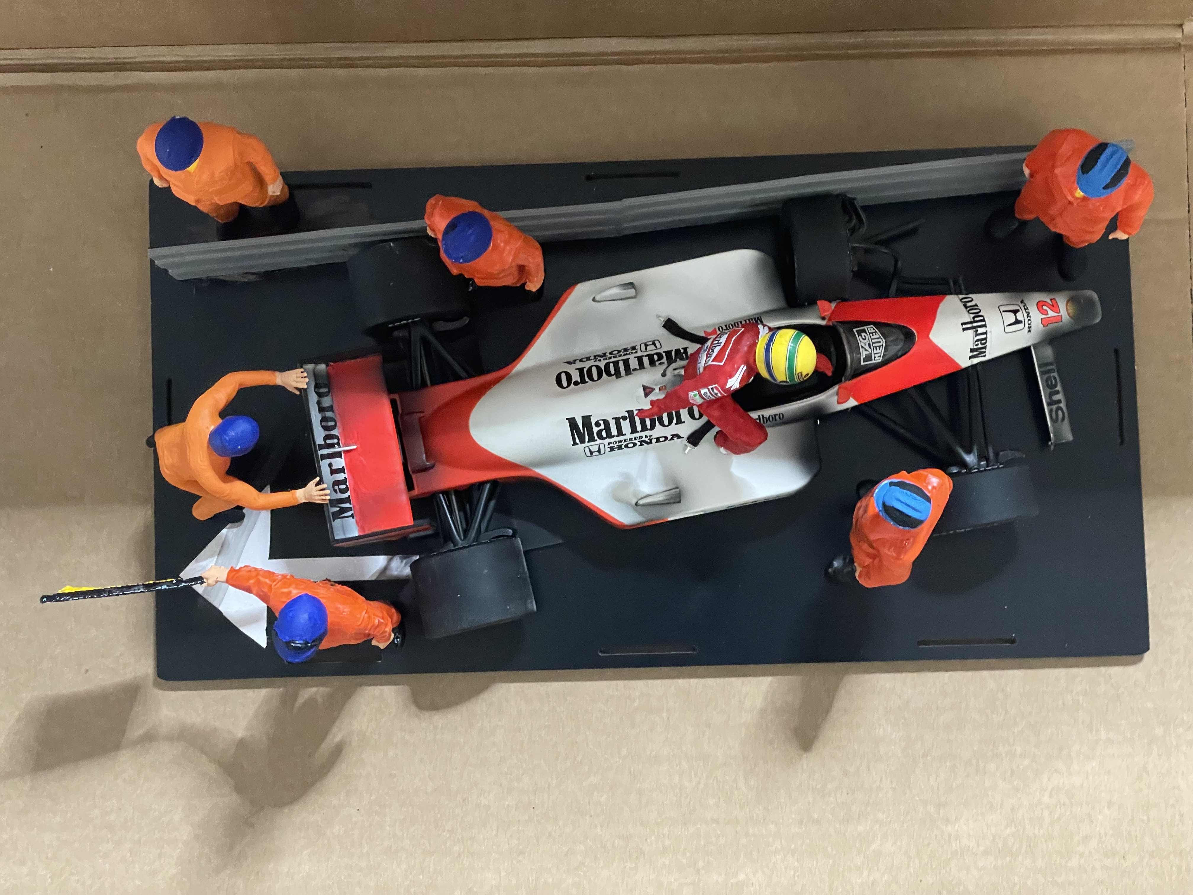Senna McLaren MP4/4 GP Monaco Crash Diorama